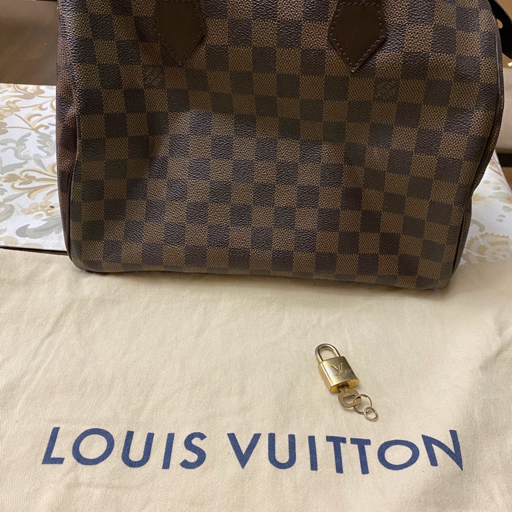 SOLD LV speedy